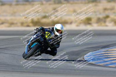 media/Jan-09-2022-SoCal Trackdays (Sun) [[2b1fec8404]]/Turn 11 (935am)/